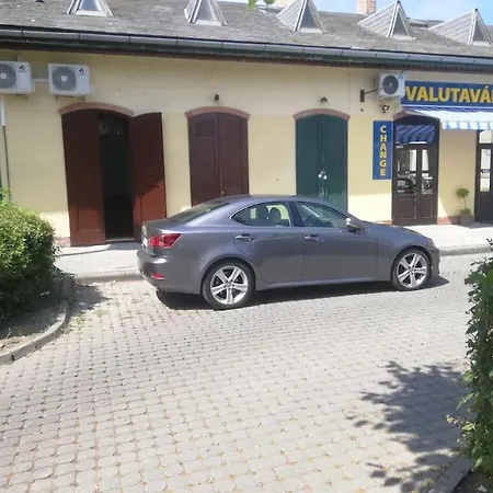 Koezponti Appartement